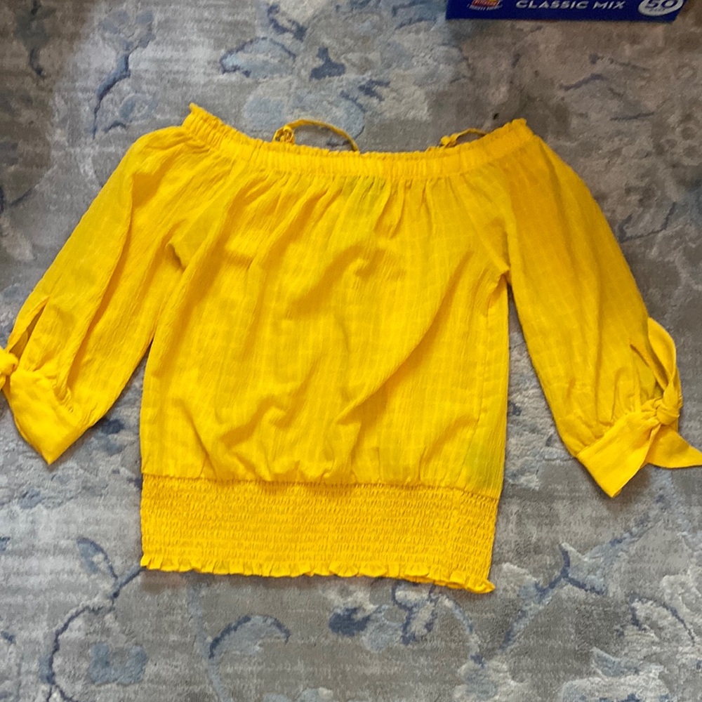 Yellow flow summer shirt